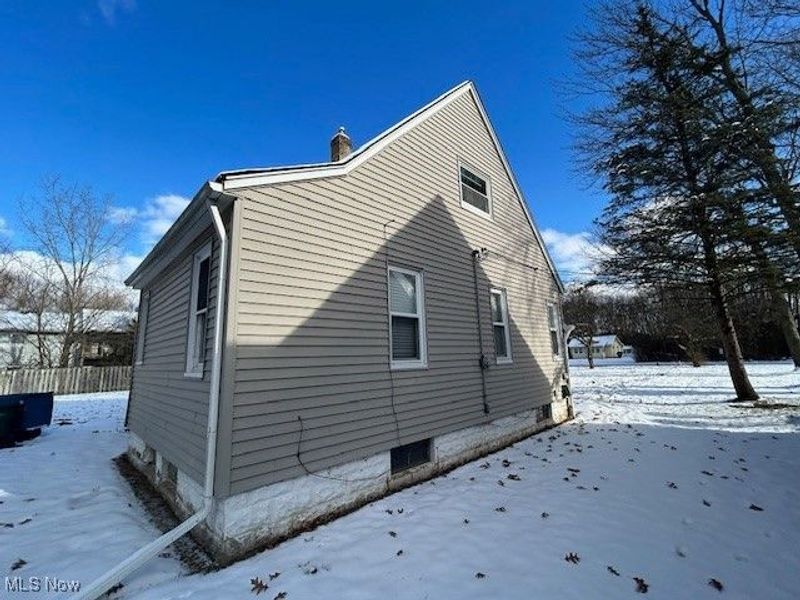 6926 Mackenzie Road, Olmsted Falls, OH 44138 Photo 5