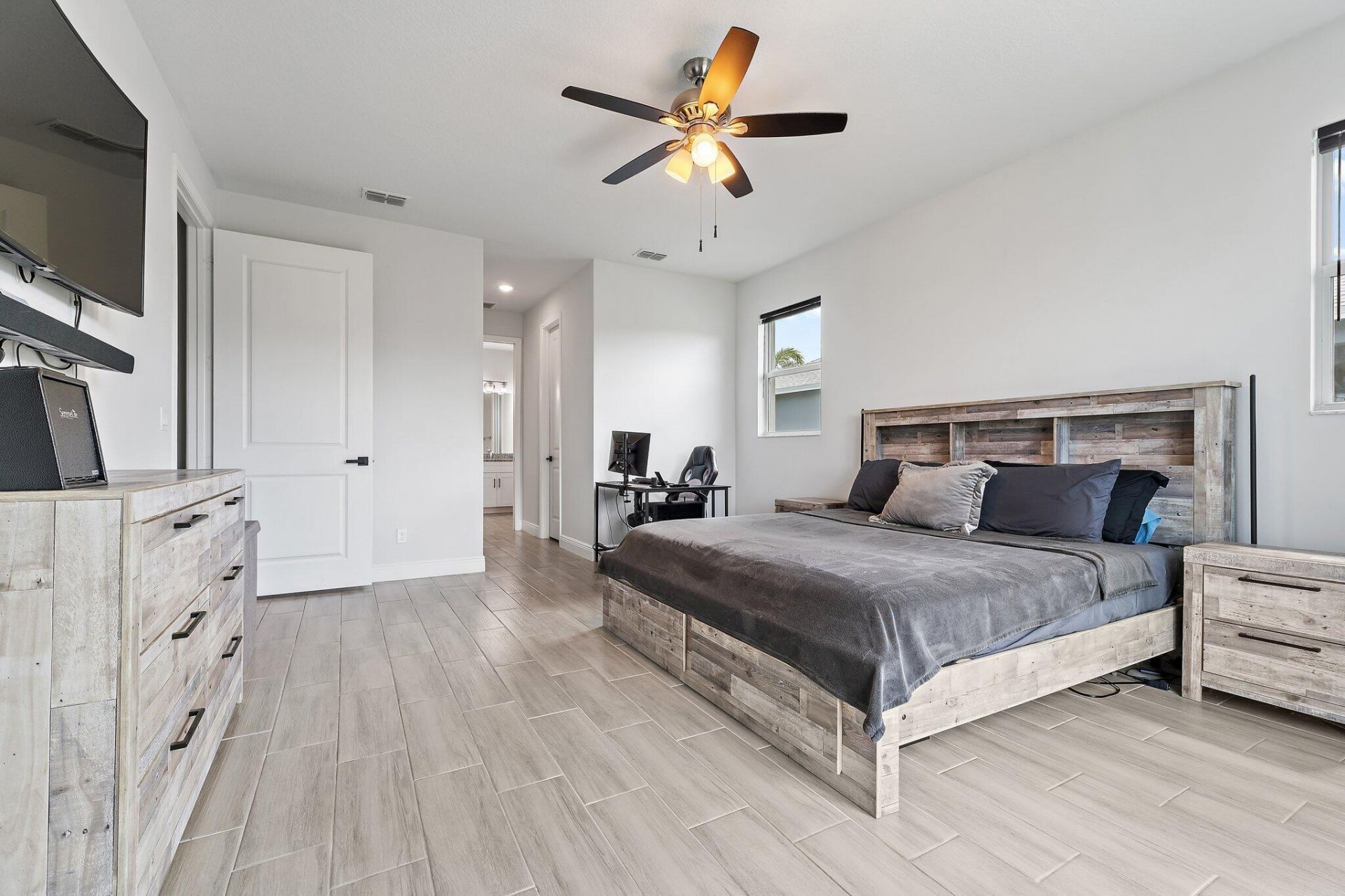 5515 NW Downs Street, Port Saint Lucie, FL 34986 Photo