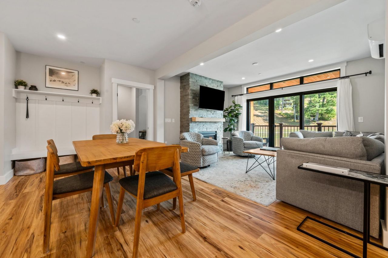 243 Skimobile Road, Unit 255, Conway, NH 03860 Main Photo