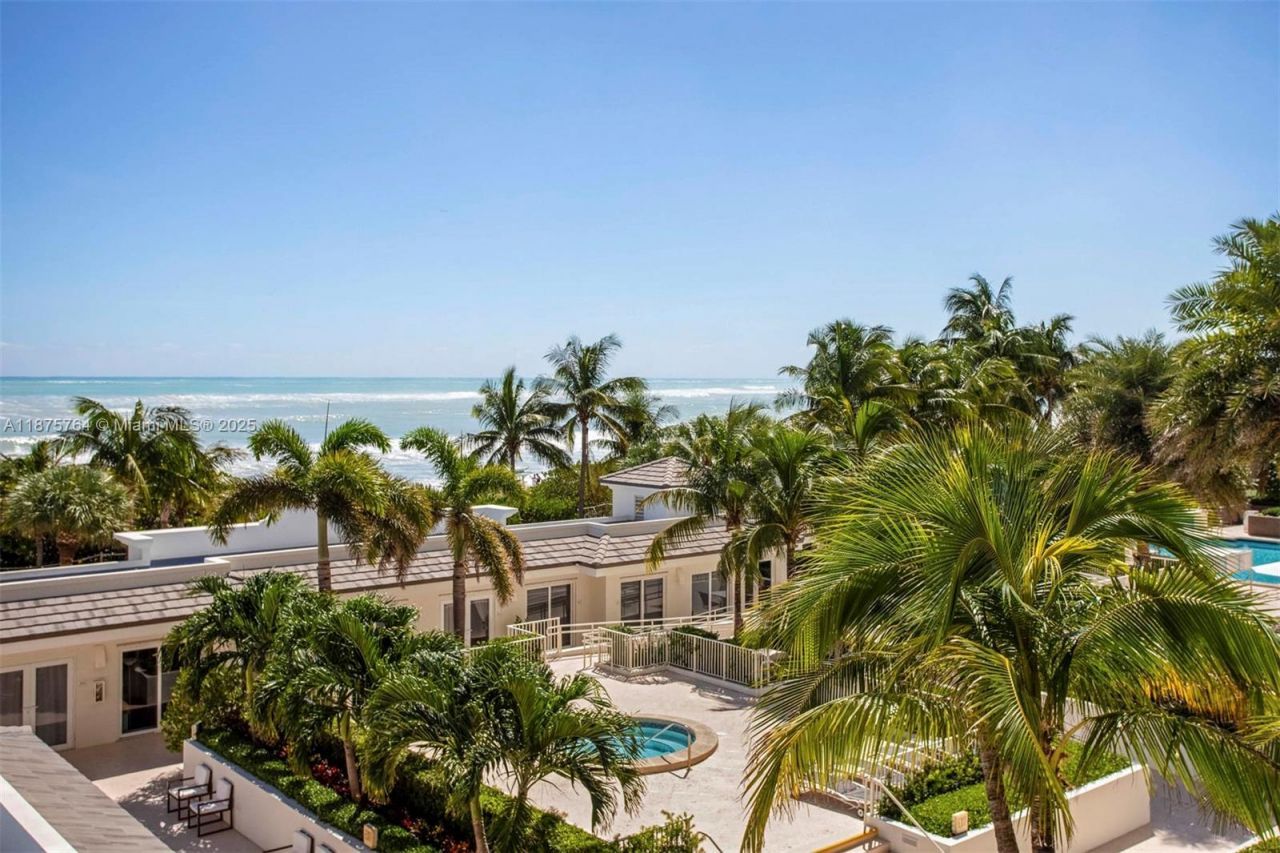 4779 Collins Ave, Unit 401, Miami Beach, FL 33140 Photo
