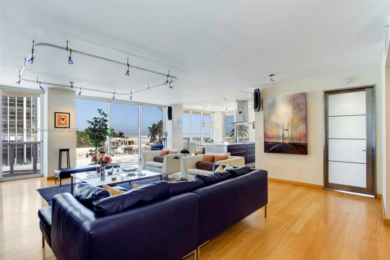 4779 Collins Ave, Unit 401, Miami Beach, FL 33140 Photo