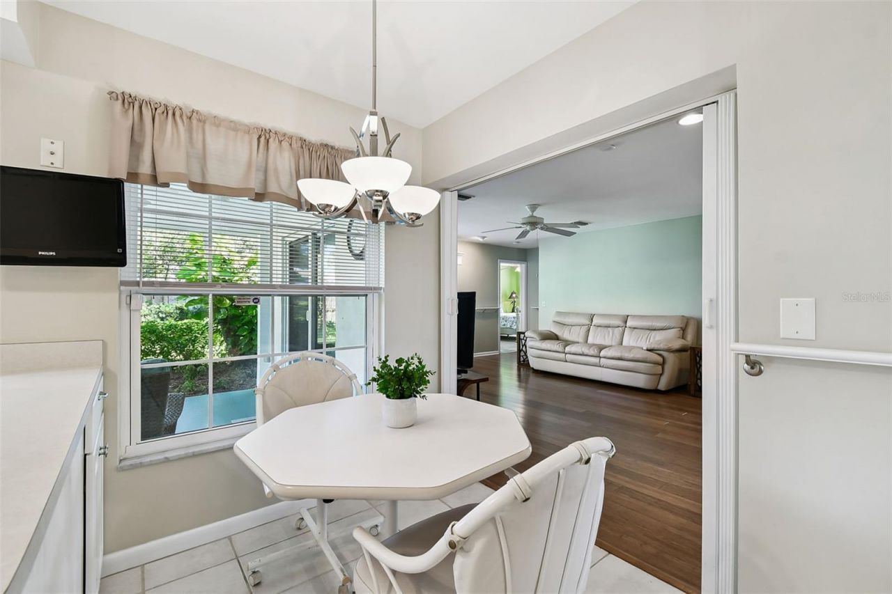 1045 44th Avenue Ne, Saint Petersburg, FL 33703 Photo