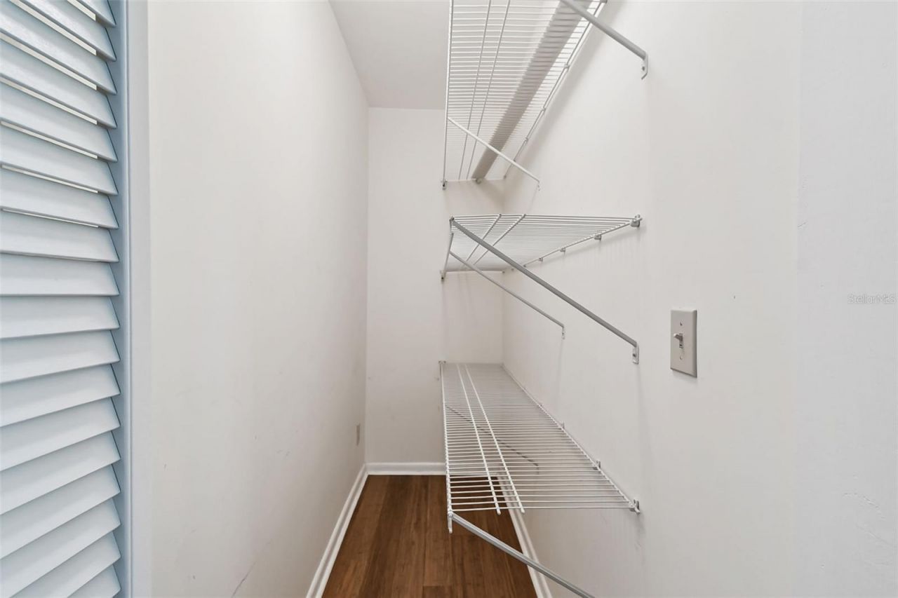 1045 44th Avenue Ne, Saint Petersburg, FL 33703 Photo