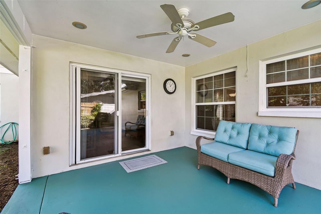 1045 44th Avenue Ne, Saint Petersburg, FL 33703 Photo