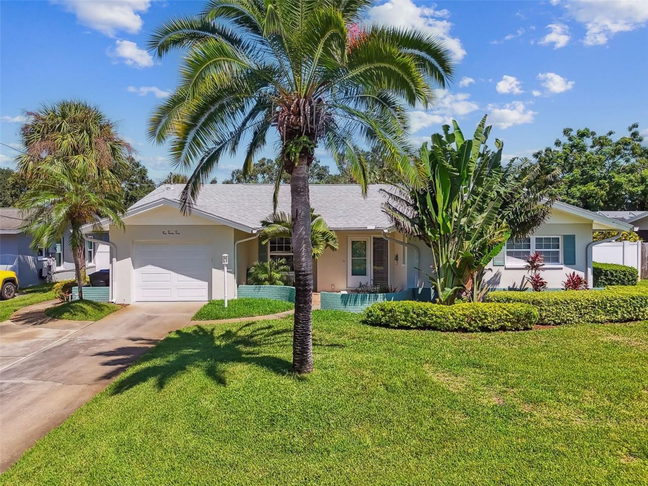 1045 44th Avenue Ne, Saint Petersburg, FL 33703 Photo