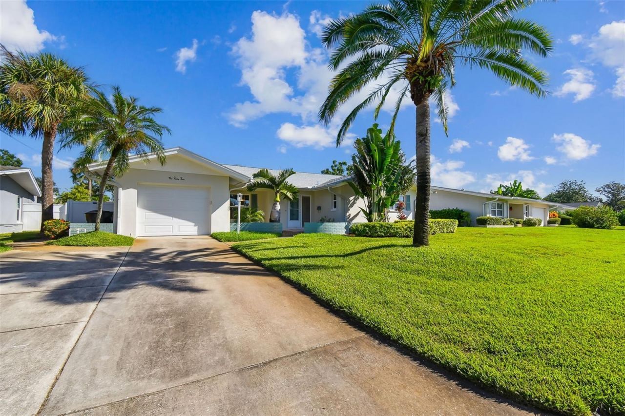 1045 44th Avenue Ne, Saint Petersburg, FL 33703 Photo