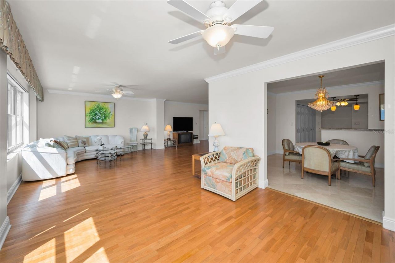 5200 Brittany Drive S, Unit 510, Saint Petersburg, FL 33715 Photo