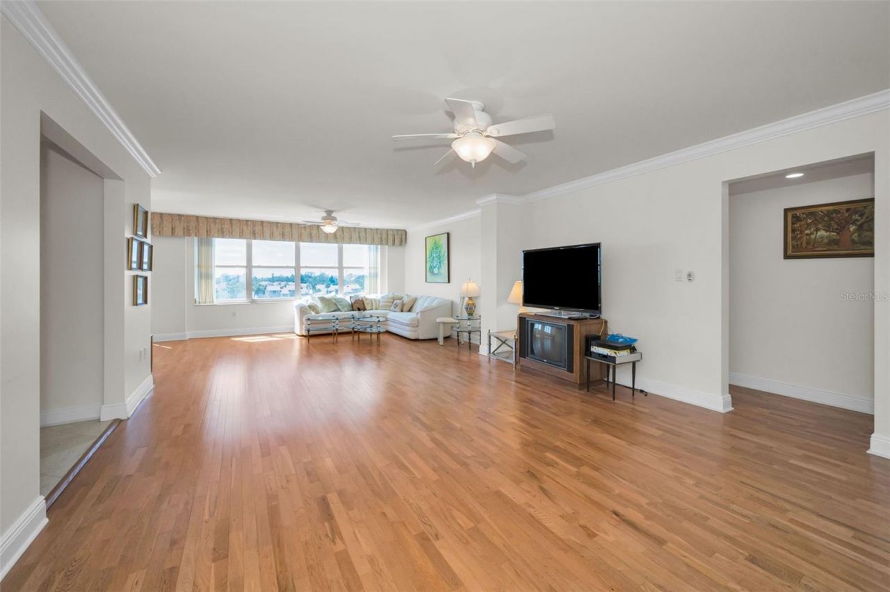 5200 Brittany Drive S, Unit 510, Saint Petersburg, FL 33715 Photo