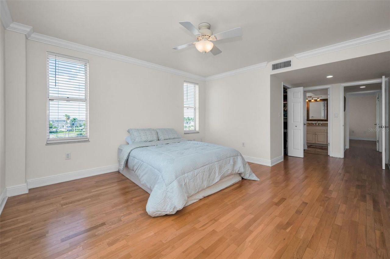 5200 Brittany Drive S, Unit 510, Saint Petersburg, FL 33715 Photo