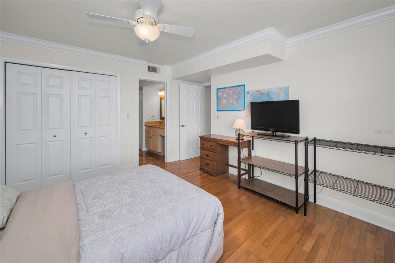 5200 Brittany Drive S, Unit 510, Saint Petersburg, FL 33715 Photo