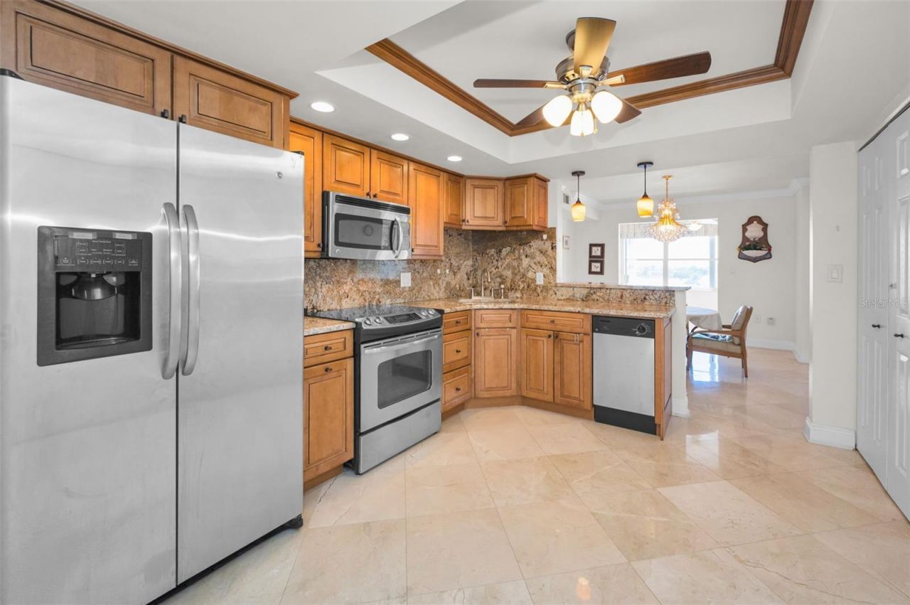 5200 Brittany Drive S, Unit 510, Saint Petersburg, FL 33715 Photo