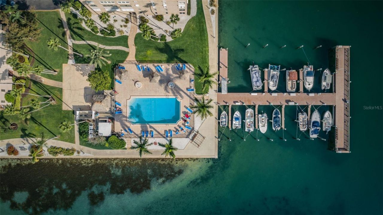 5200 Brittany Drive S, Unit 510, Saint Petersburg, FL 33715 Photo