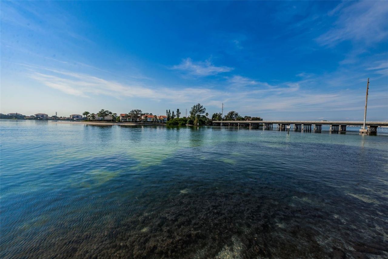 5200 Brittany Drive S, Unit 510, Saint Petersburg, FL 33715 Photo