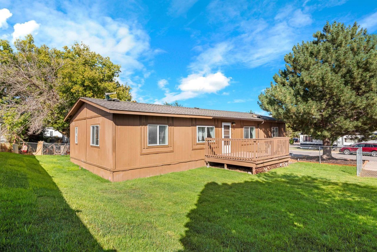 57 Chestnut Ln, Pocatello, ID 83204 Main Photo