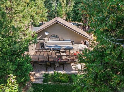 3490 Cedar Lane, Lake Almanor, CA 96137 Photo