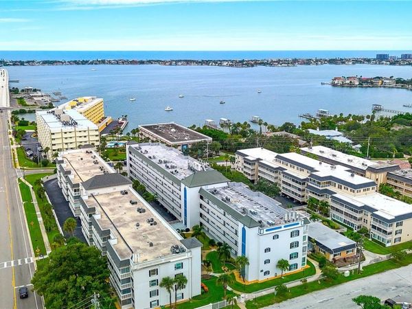 131 BLUFF VIEW DRIVE, Unit 109, BELLEAIR BLUFFS, FL 33770