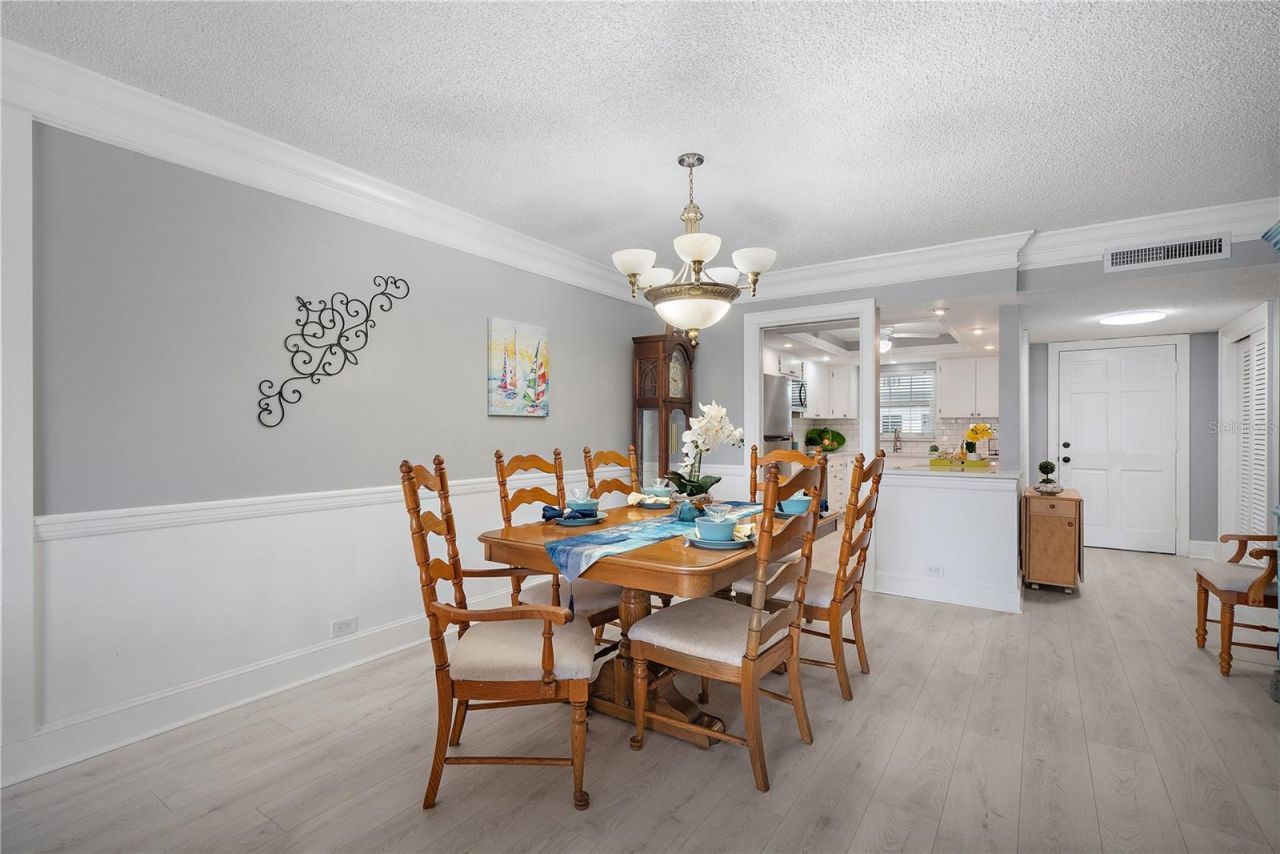 131 Bluff View Drive, Unit 109, Belleair Bluffs, FL 33770 Photo