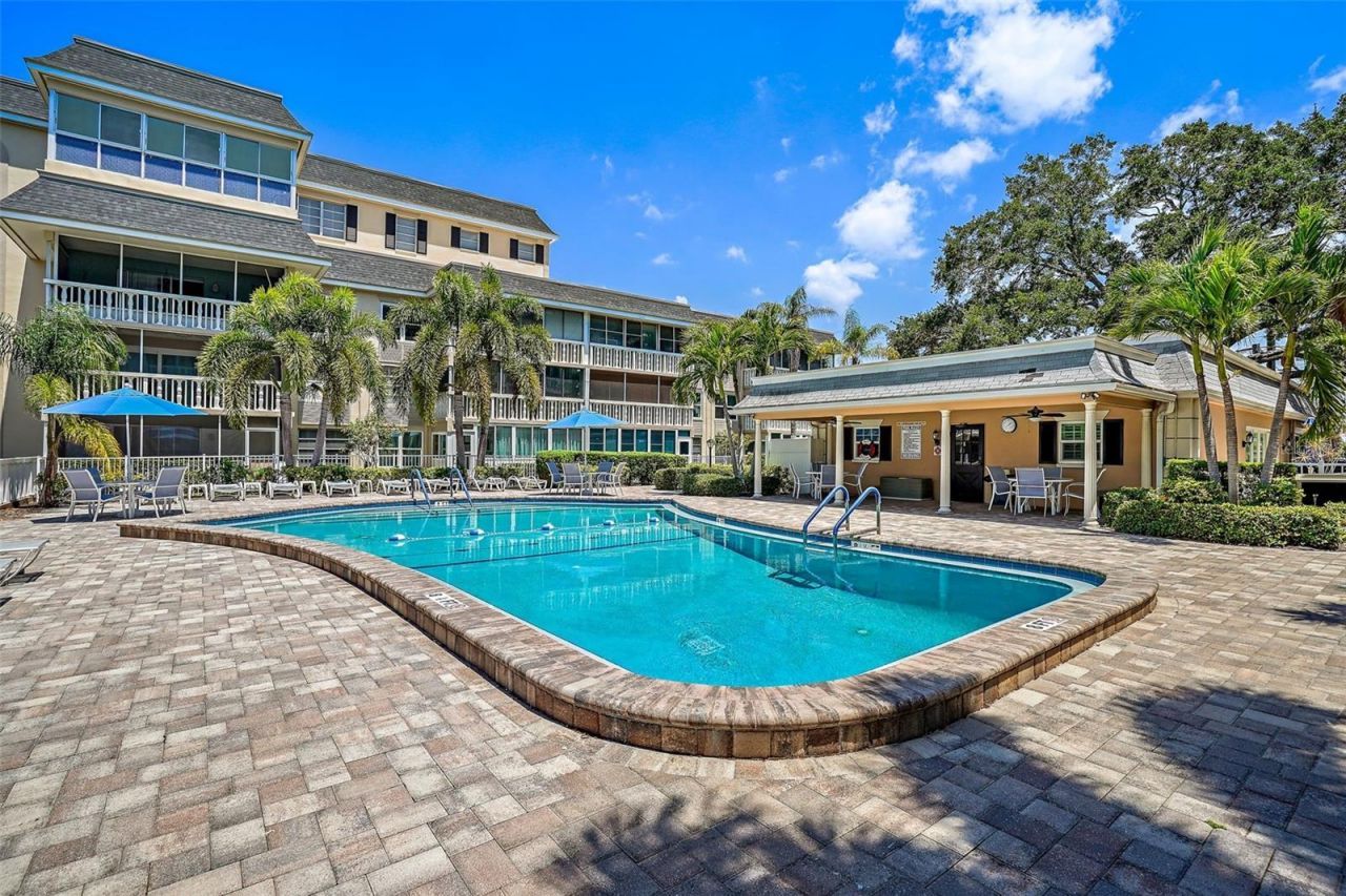 131 Bluff View Drive, Unit 109, Belleair Bluffs, FL 33770 Photo