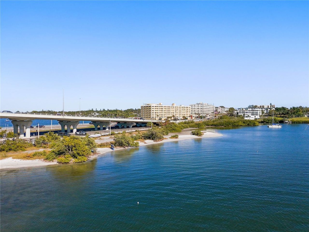 131 Bluff View Drive, Unit 109, Belleair Bluffs, FL 33770 Photo