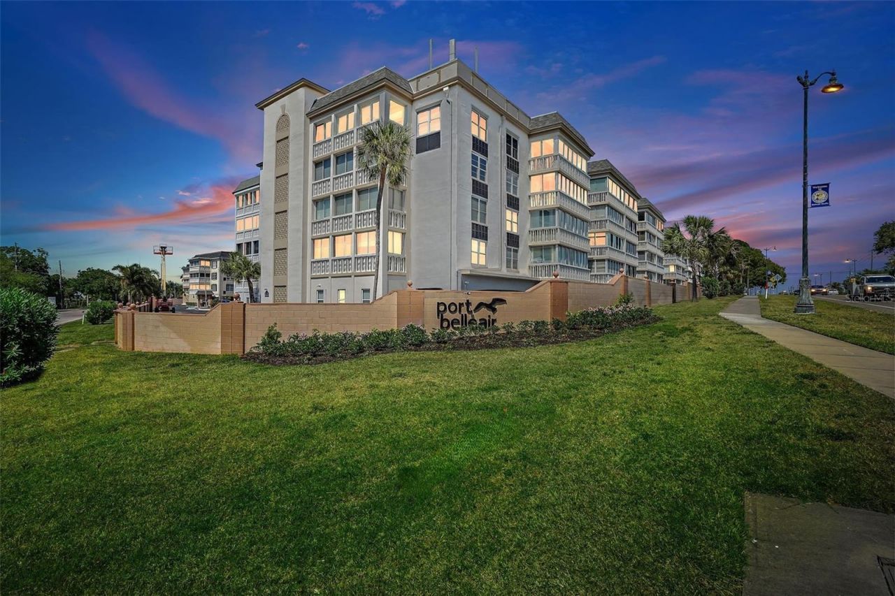 131 Bluff View Drive, Unit 109, Belleair Bluffs, FL 33770 Photo