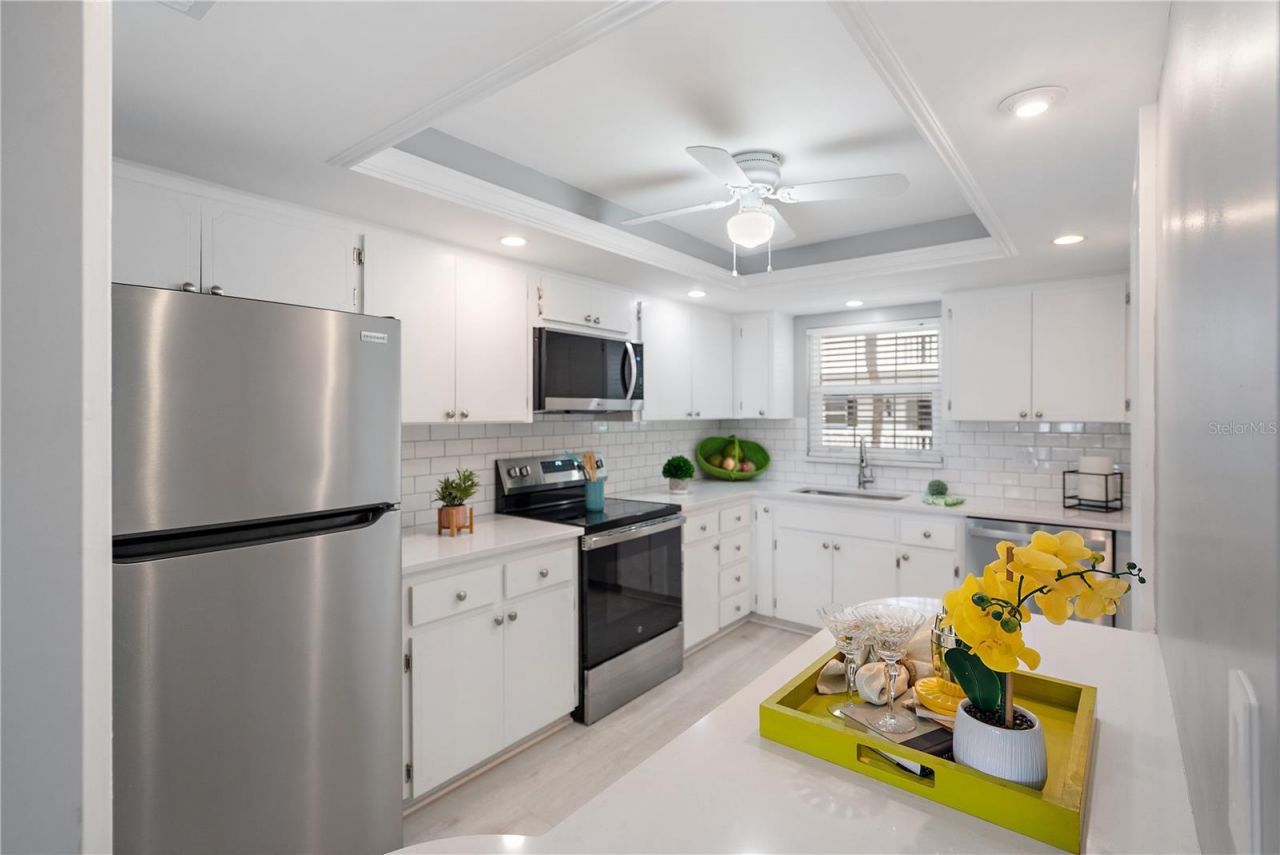 131 Bluff View Drive, Unit 109, Belleair Bluffs, FL 33770 Photo
