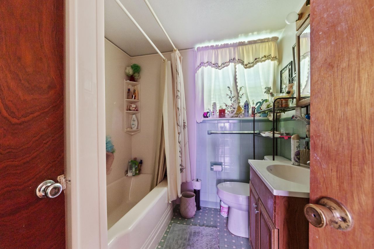 706 Argonne Street Photo 16