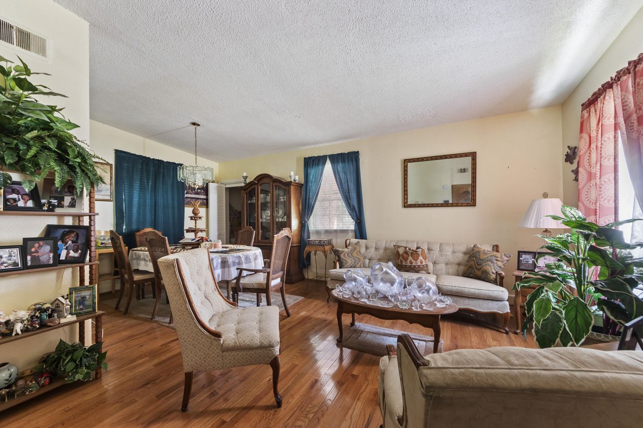 706 Argonne Street Photo 5