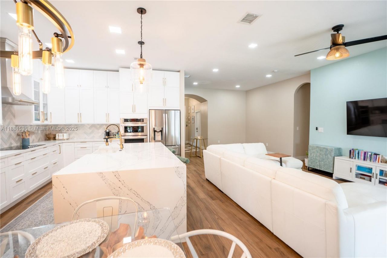 13000 SW 52nd St, Miramar, FL 33027 Photo