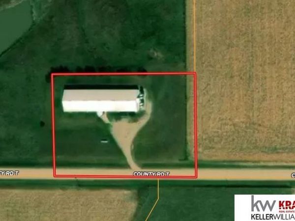 2224 County Rd T Road, Dewitt, NE 68341