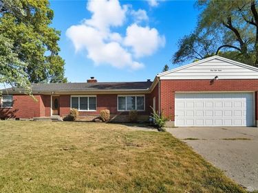 3880 Southview Avenue, Beavercreek, OH 45432