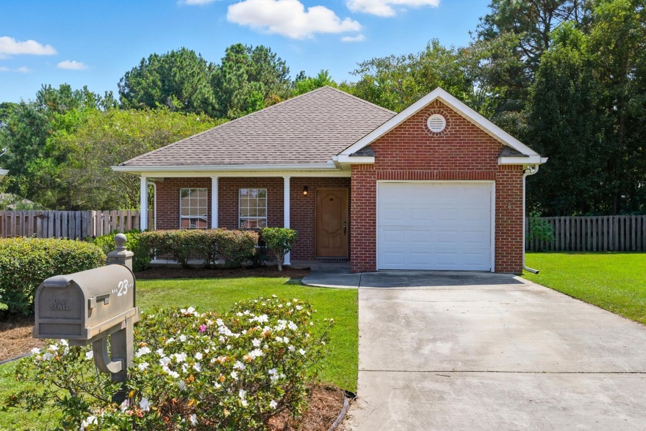 23 Oxford, Hattiesburg, MS 39402 Main Photo