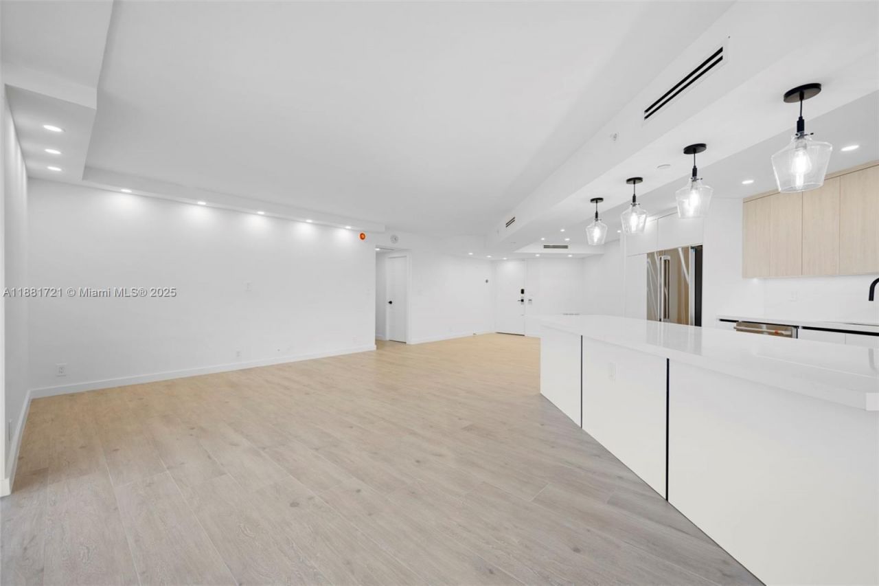 Please Call For Address, Unit 11A, Aventura, FL 33180 Photo