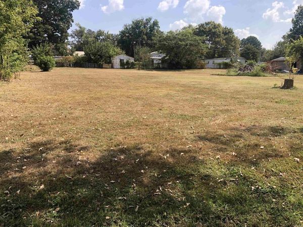 106 S 6th Street, Marmaduke, AR 72443