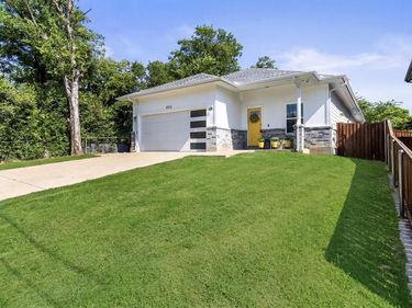 5312 Black Hawk Street, Dallas, TX 75212