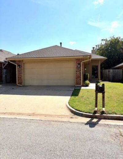 9306 S Harvey Avenue, Oklahoma City, OK 73139 Main Photo