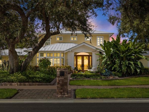 8846 MERRIMOOR BOULEVARD E, SEMINOLE, FL 33777