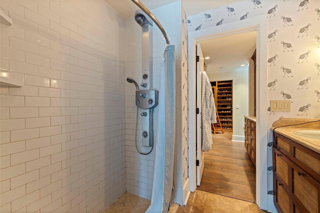 8846 Merrimoor Boulevard E, Seminole, FL 33777 Photo