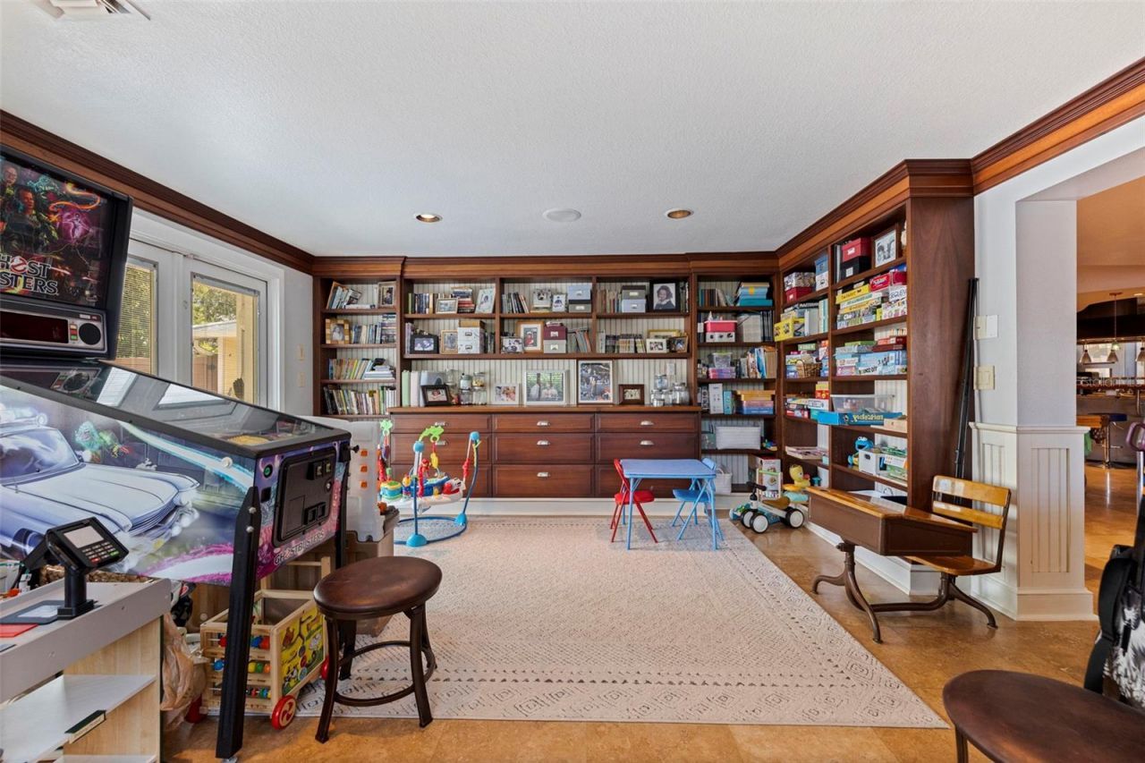 8846 Merrimoor Boulevard E, Seminole, FL 33777 Photo