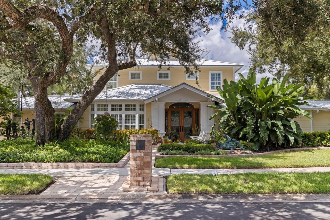 8846 Merrimoor Boulevard E, Seminole, FL 33777 Photo