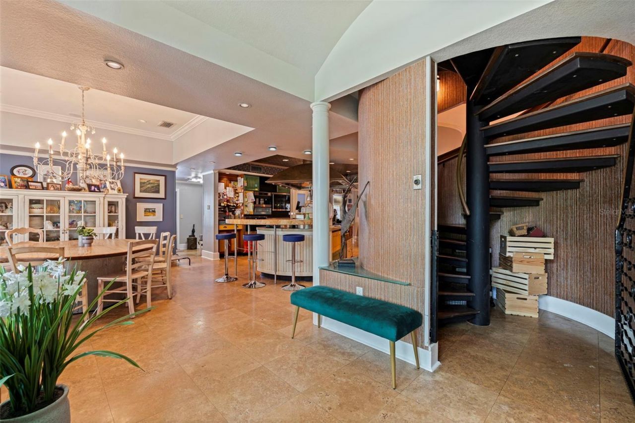 8846 Merrimoor Boulevard E, Seminole, FL 33777 Photo