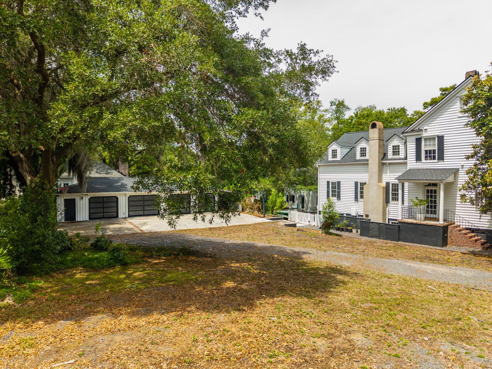 122 Mary Street Photo 6