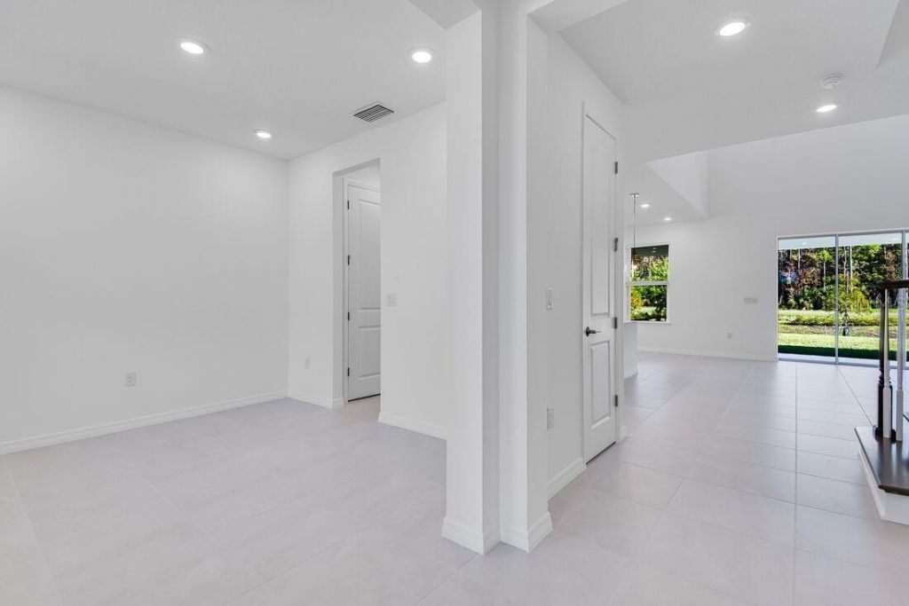 581 Moon Shell Circle, New Smyrna Beach, FL 32168 Photo