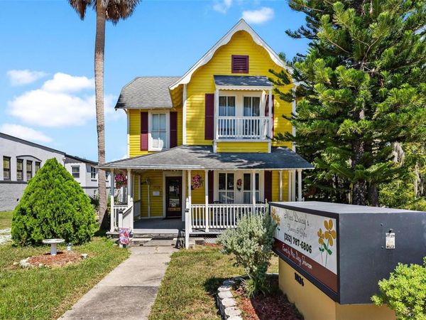 1024 W MAIN STREET, LEESBURG, FL 34748