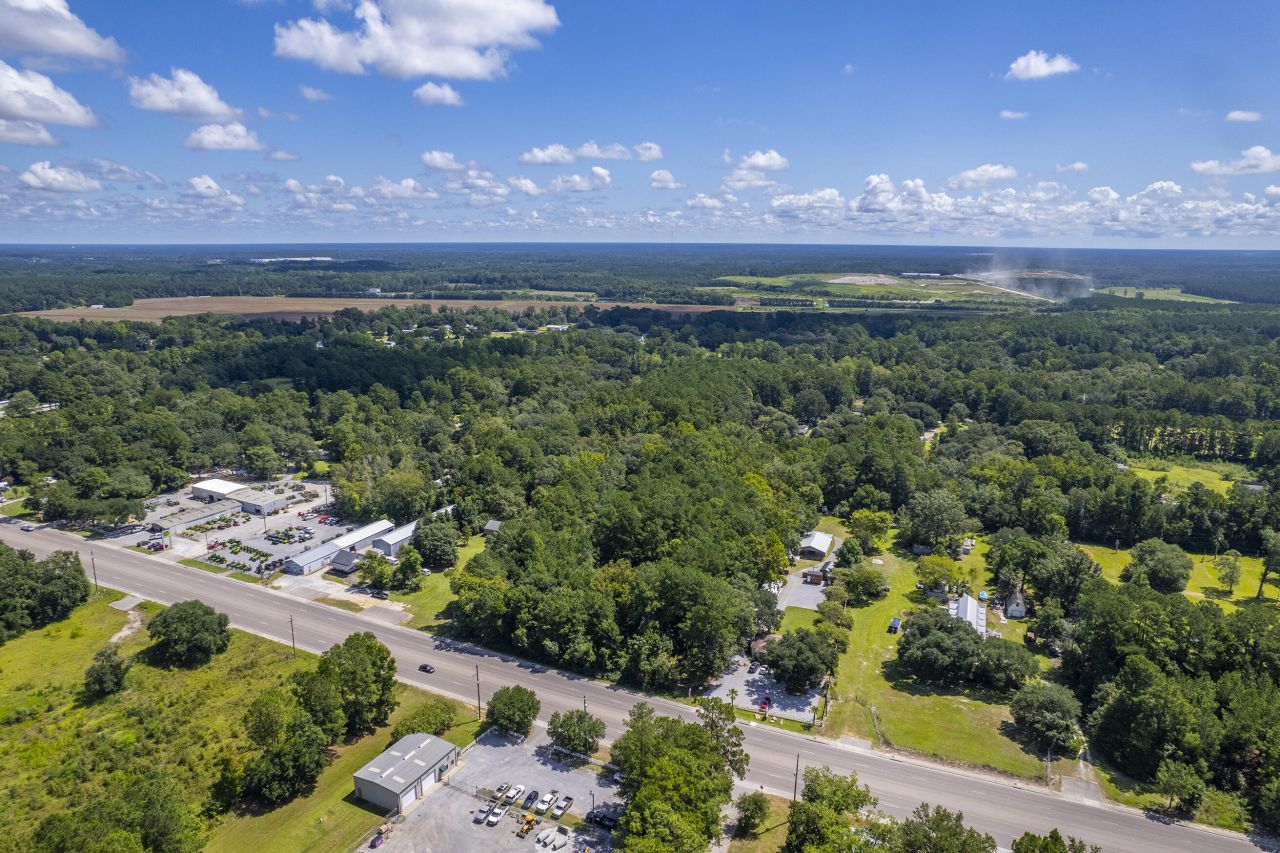 2086 S Live Oak Drive Photo 8