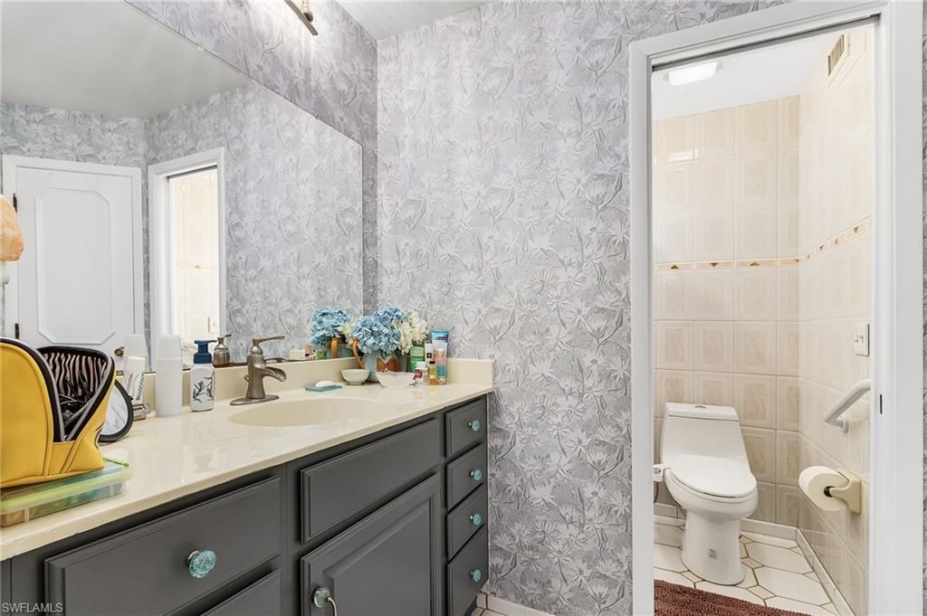 3605 Country Club Blvd, Unit 3, Cape Coral, FL 33904 Photo