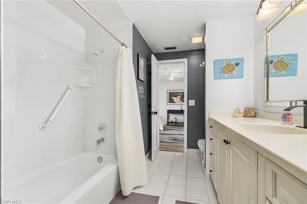 3605 Country Club Blvd, Unit 3, Cape Coral, FL 33904 Photo