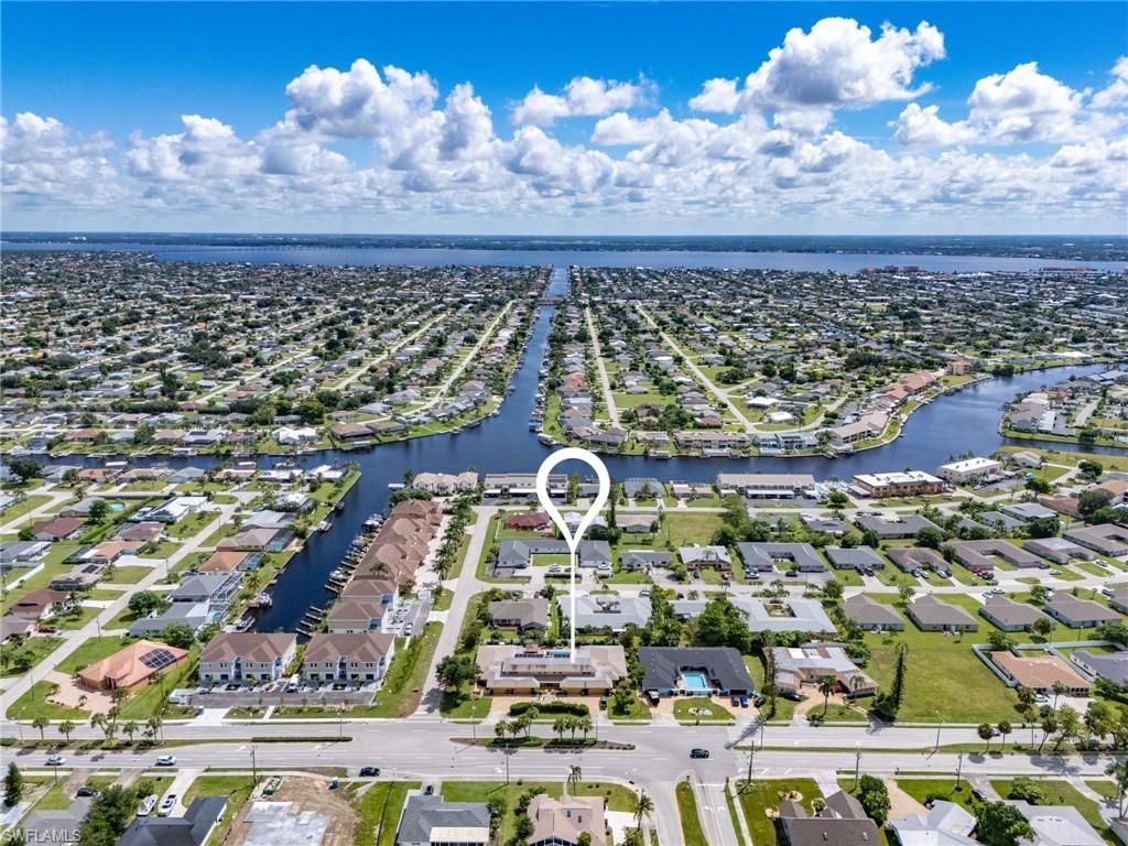 3605 Country Club Blvd, Unit 3, Cape Coral, FL 33904 Photo