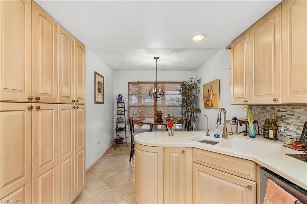 3605 Country Club Blvd, Unit 3, Cape Coral, FL 33904 Photo