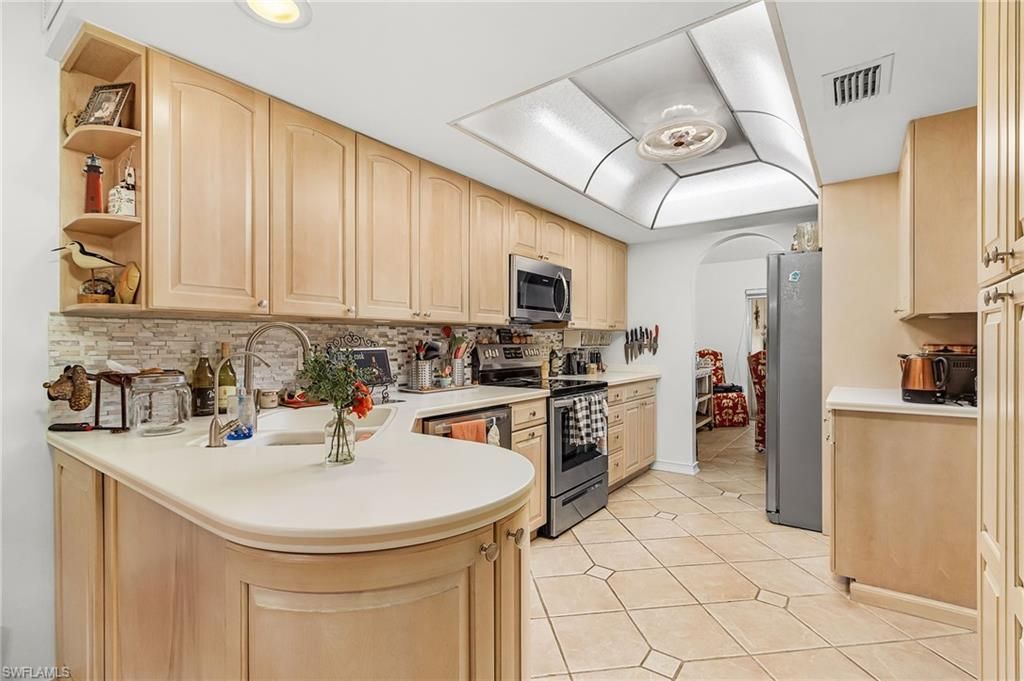 3605 Country Club Blvd, Unit 3, Cape Coral, FL 33904 Photo