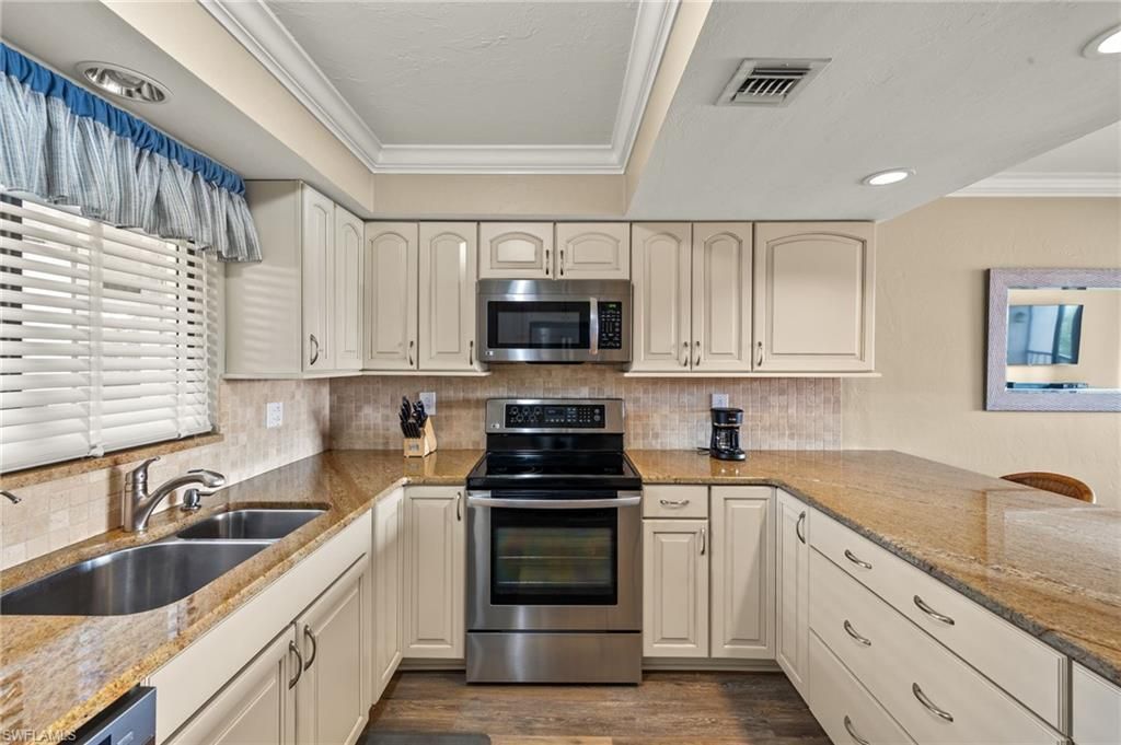 4200 Steamboat Bend, Unit 303, Fort Myers, FL 33919 Photo